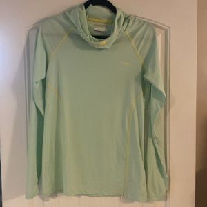 Columbia long sleeve pullover with hoodie